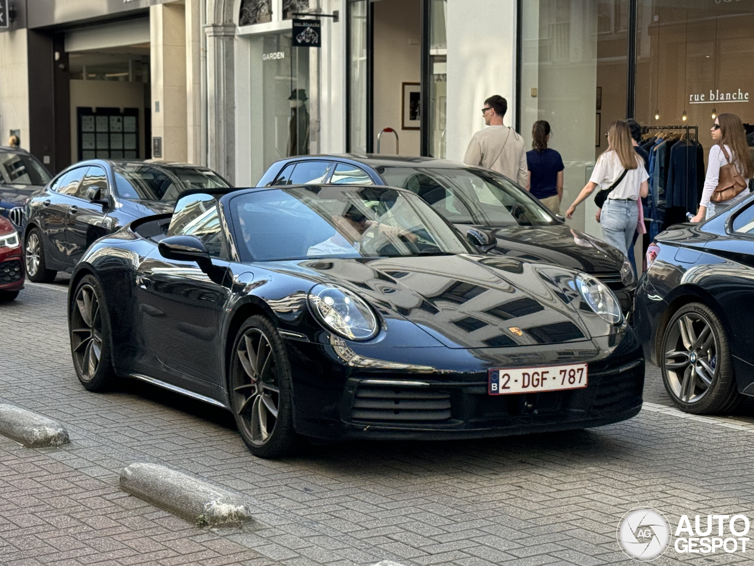 Porsche 992 Carrera 4S Cabriolet