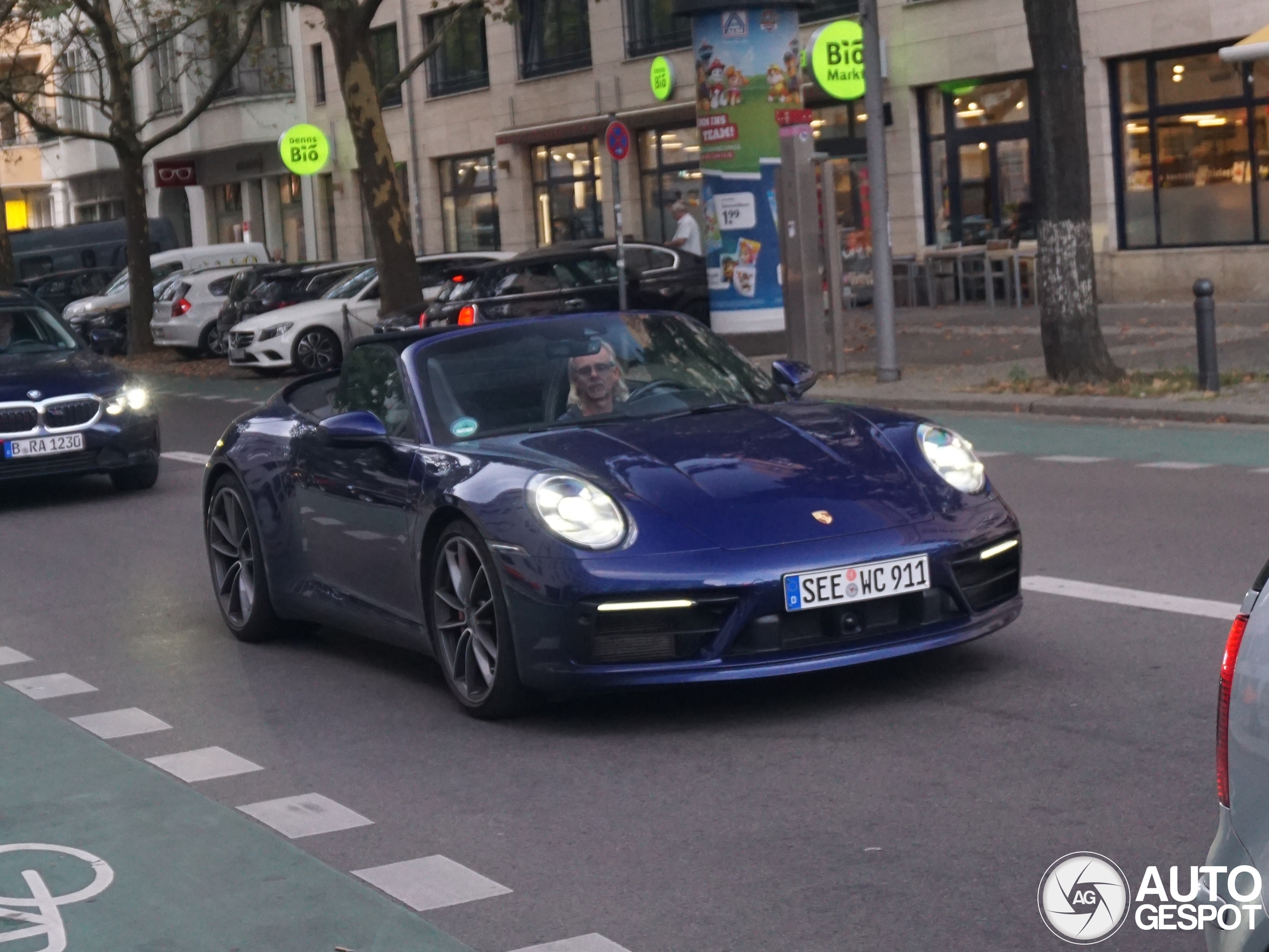 Porsche 992 Carrera 4S Cabriolet