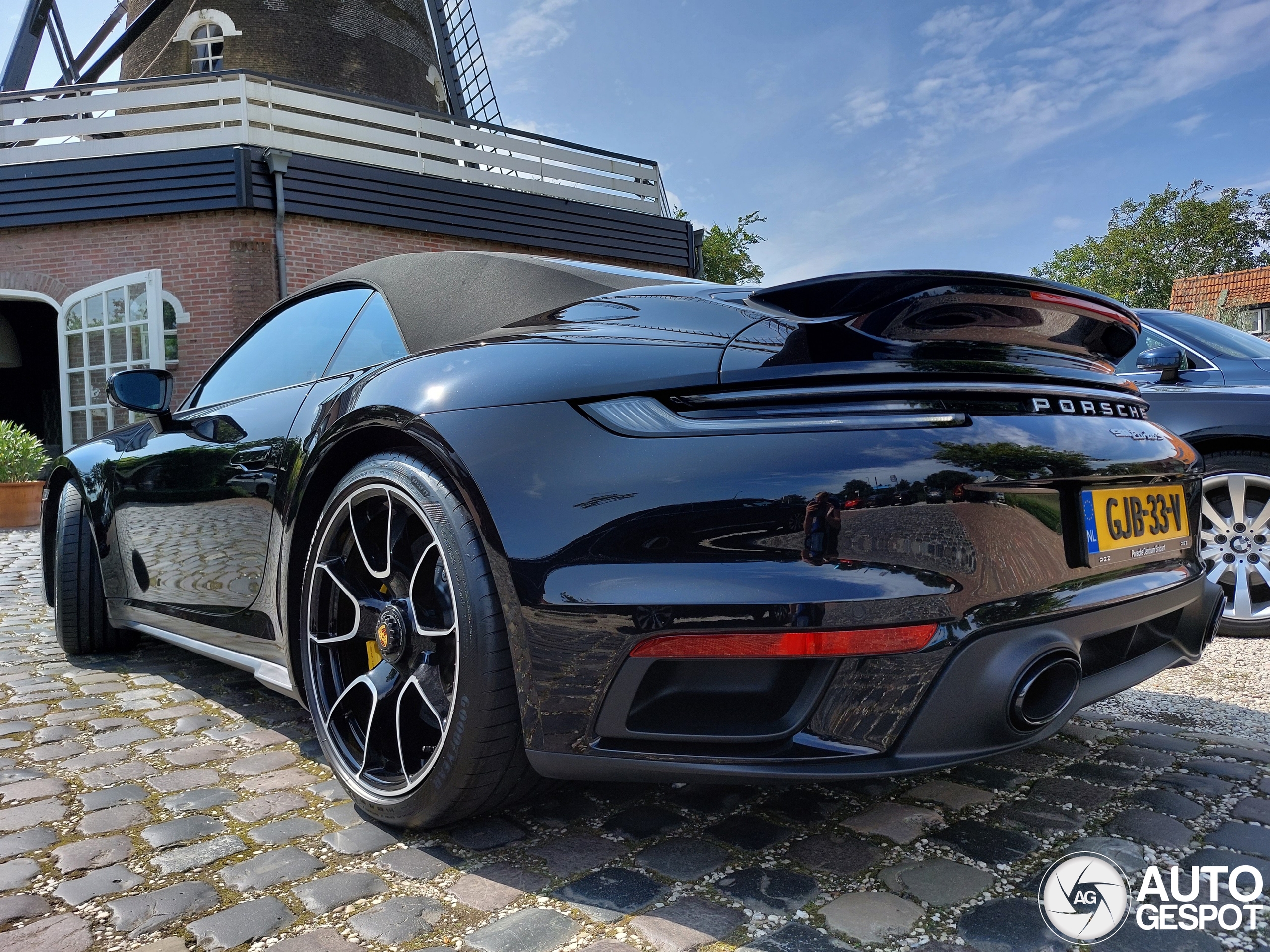 Porsche 992 Turbo S Cabriolet