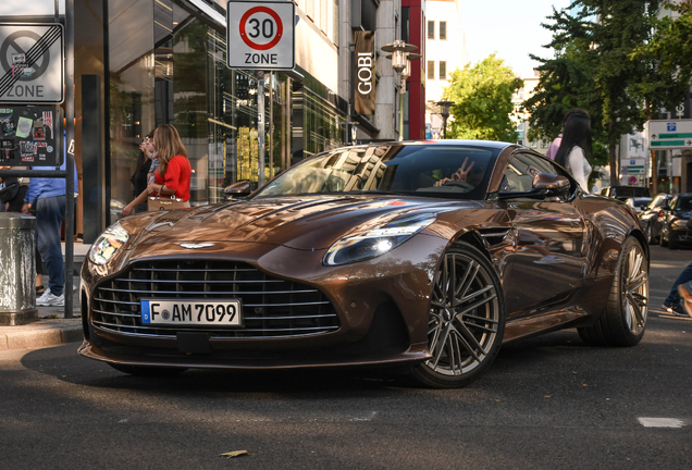 Aston Martin DB12