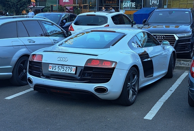 Audi R8 V10