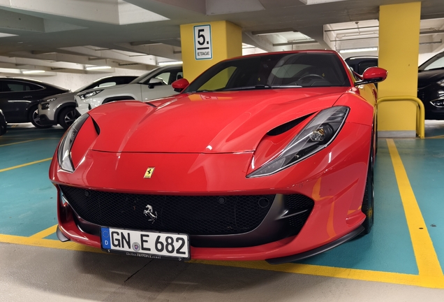 Ferrari 812 Superfast