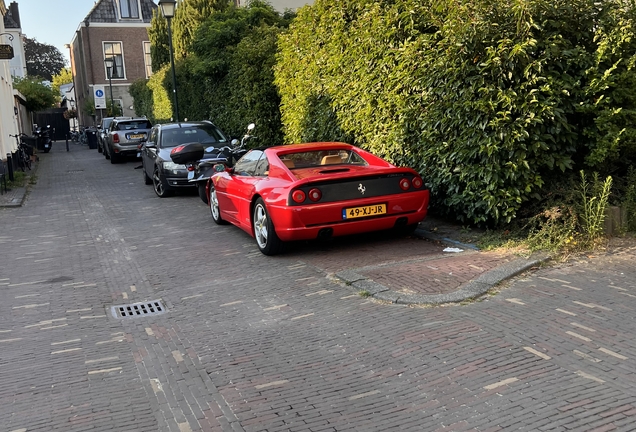 Ferrari F355 GTS