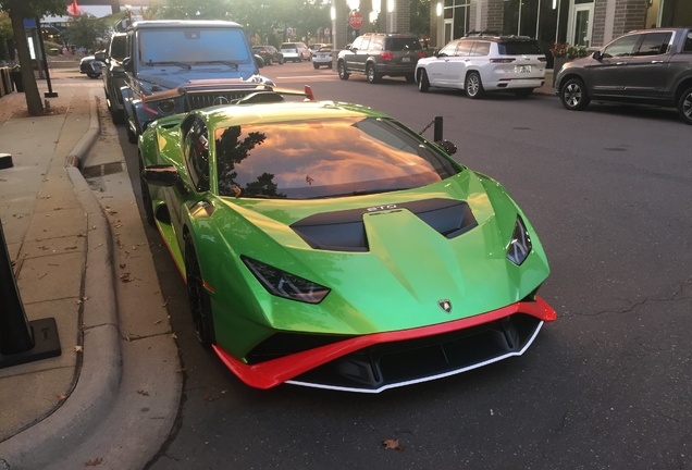 Lamborghini Huracán LP640-2 STO