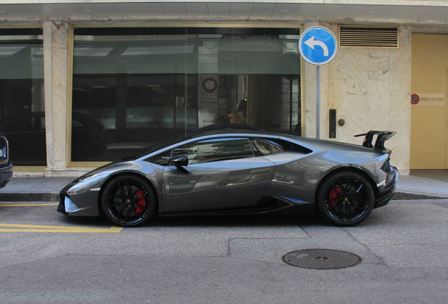 Lamborghini Huracán LP640-4 Performante