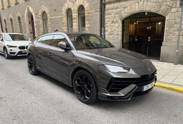 Lamborghini Urus Performante