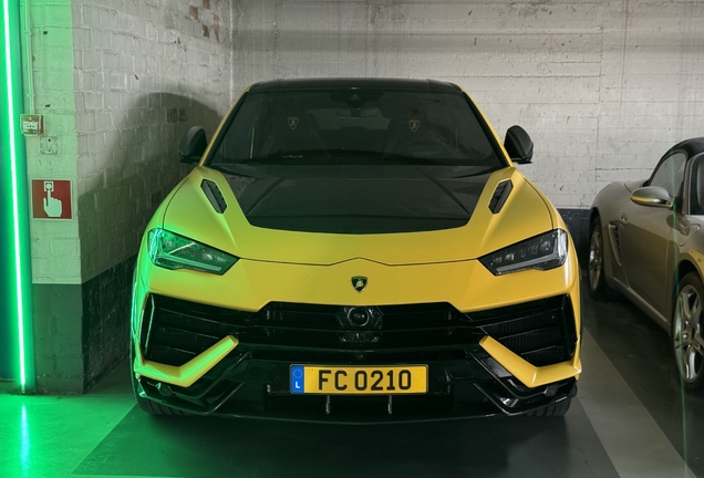 Lamborghini Urus Performante