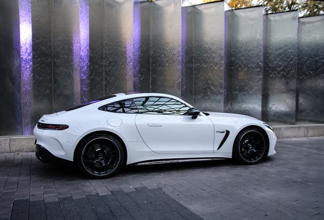 Mercedes-AMG GT 63 C192