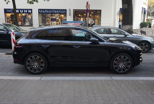 Porsche 95B Macan Turbo