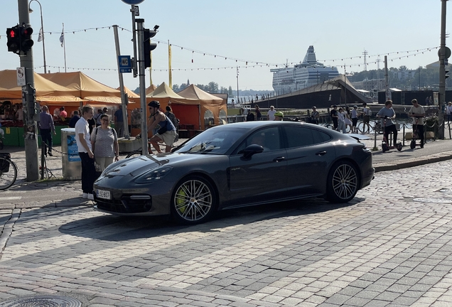 Porsche 971 Panamera Turbo S E-Hybrid