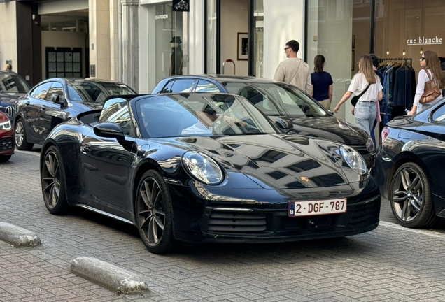 Porsche 992 Carrera 4S Cabriolet