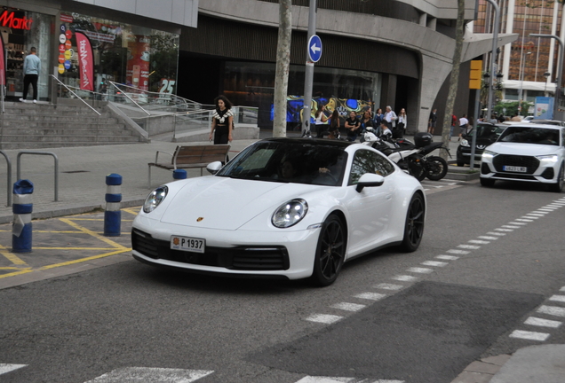 Porsche 992 Carrera 4S