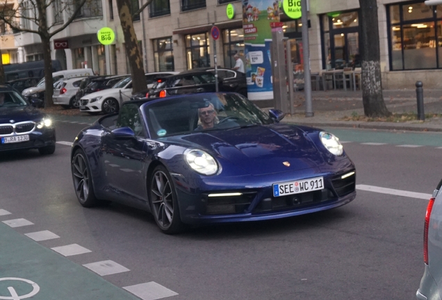 Porsche 992 Carrera 4S Cabriolet