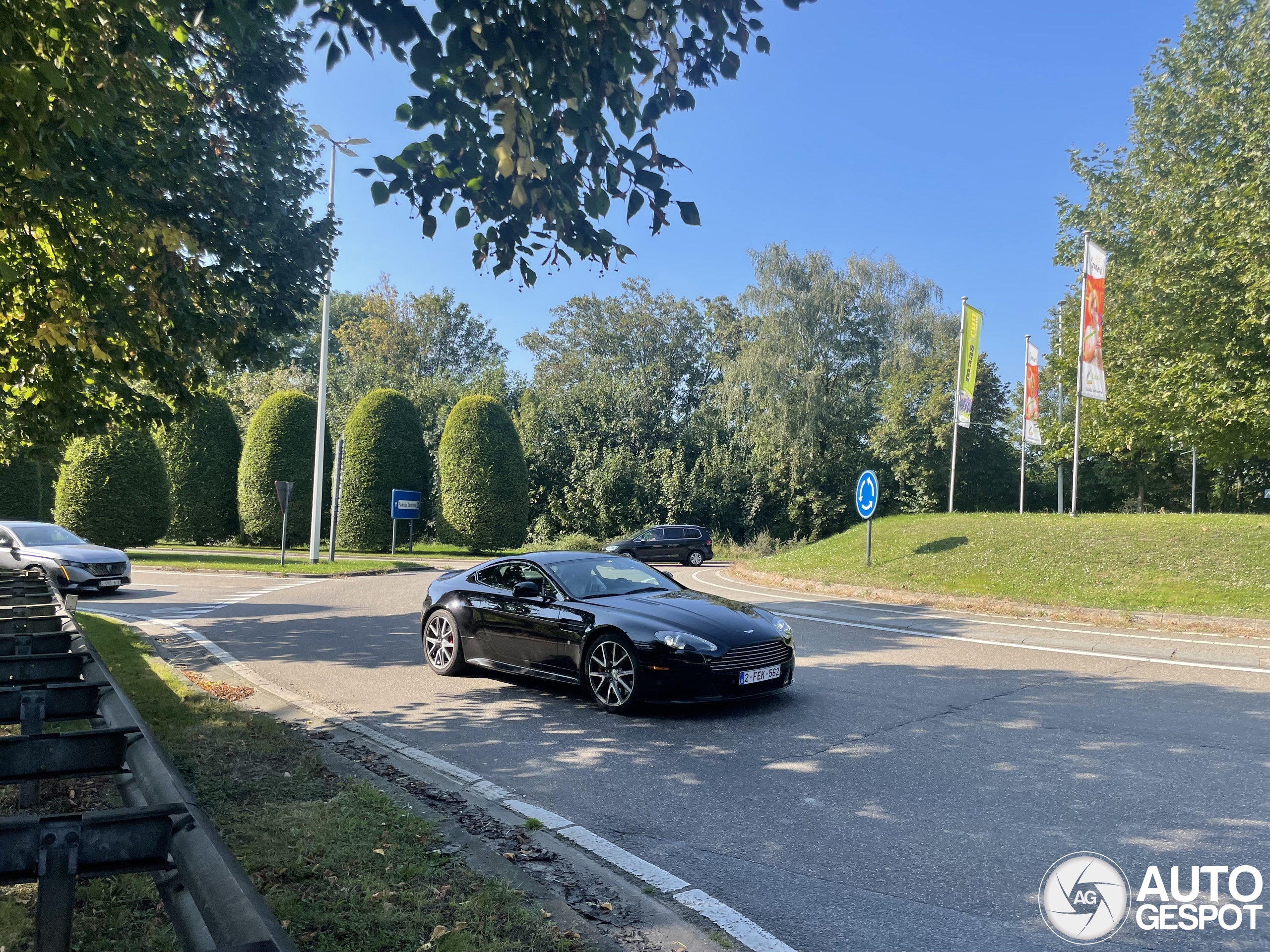 Aston Martin V8 Vantage S