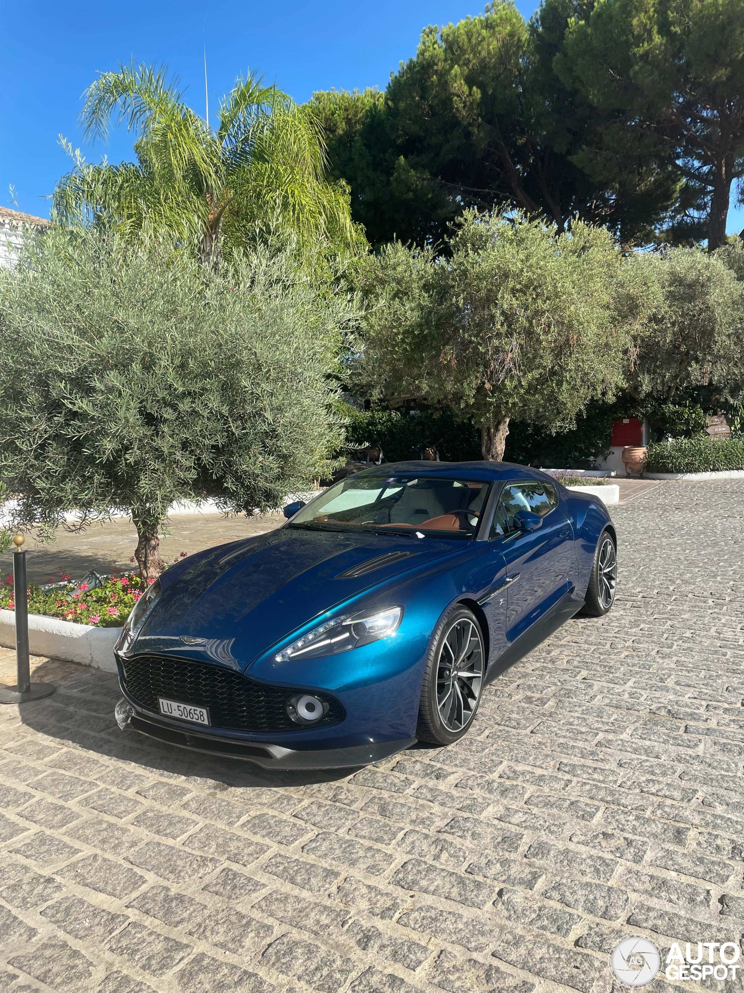 Aston Martin Vanquish Zagato