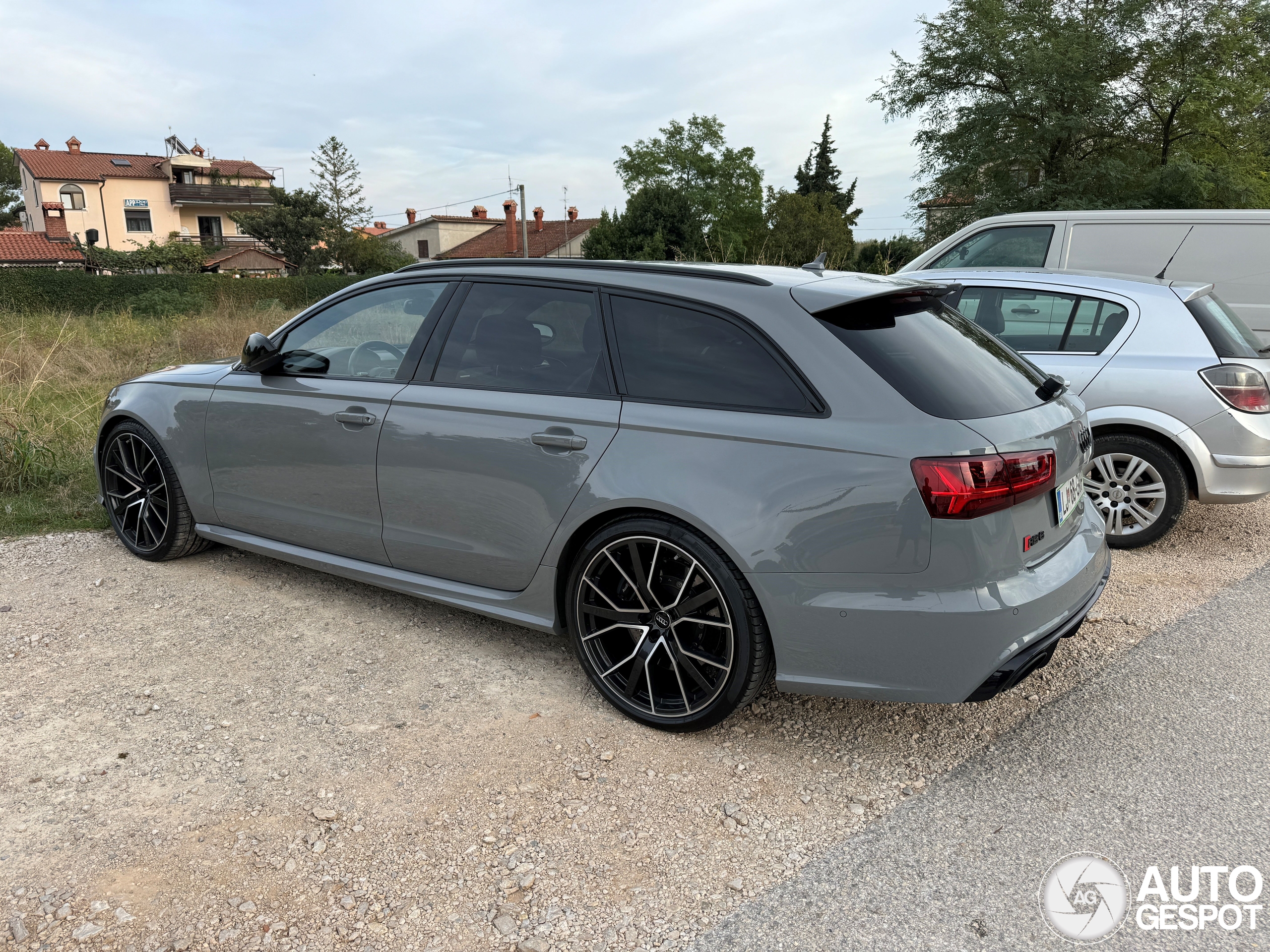 Audi RS6 Avant C7 2015