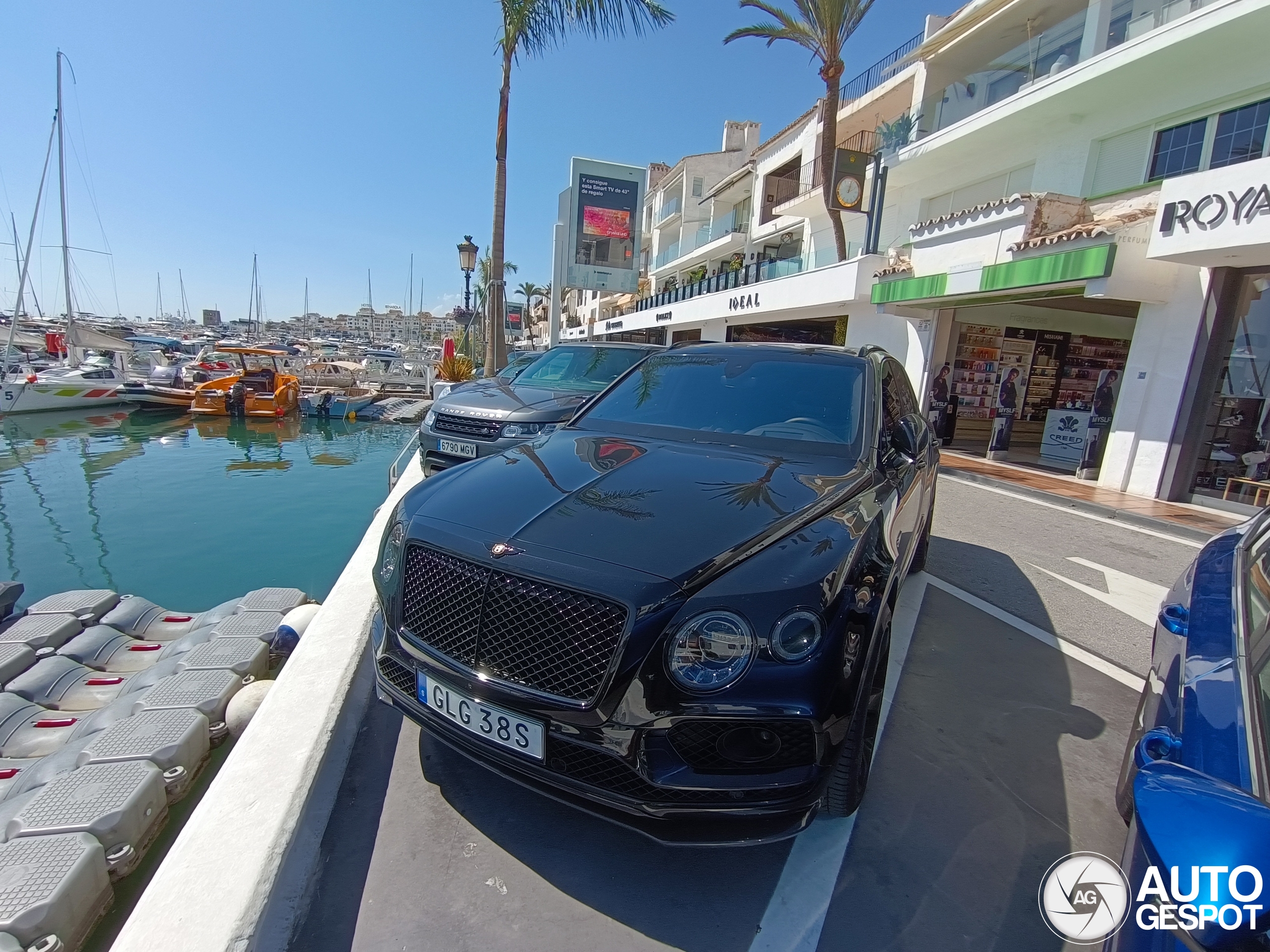 Bentley Bentayga Black Edition