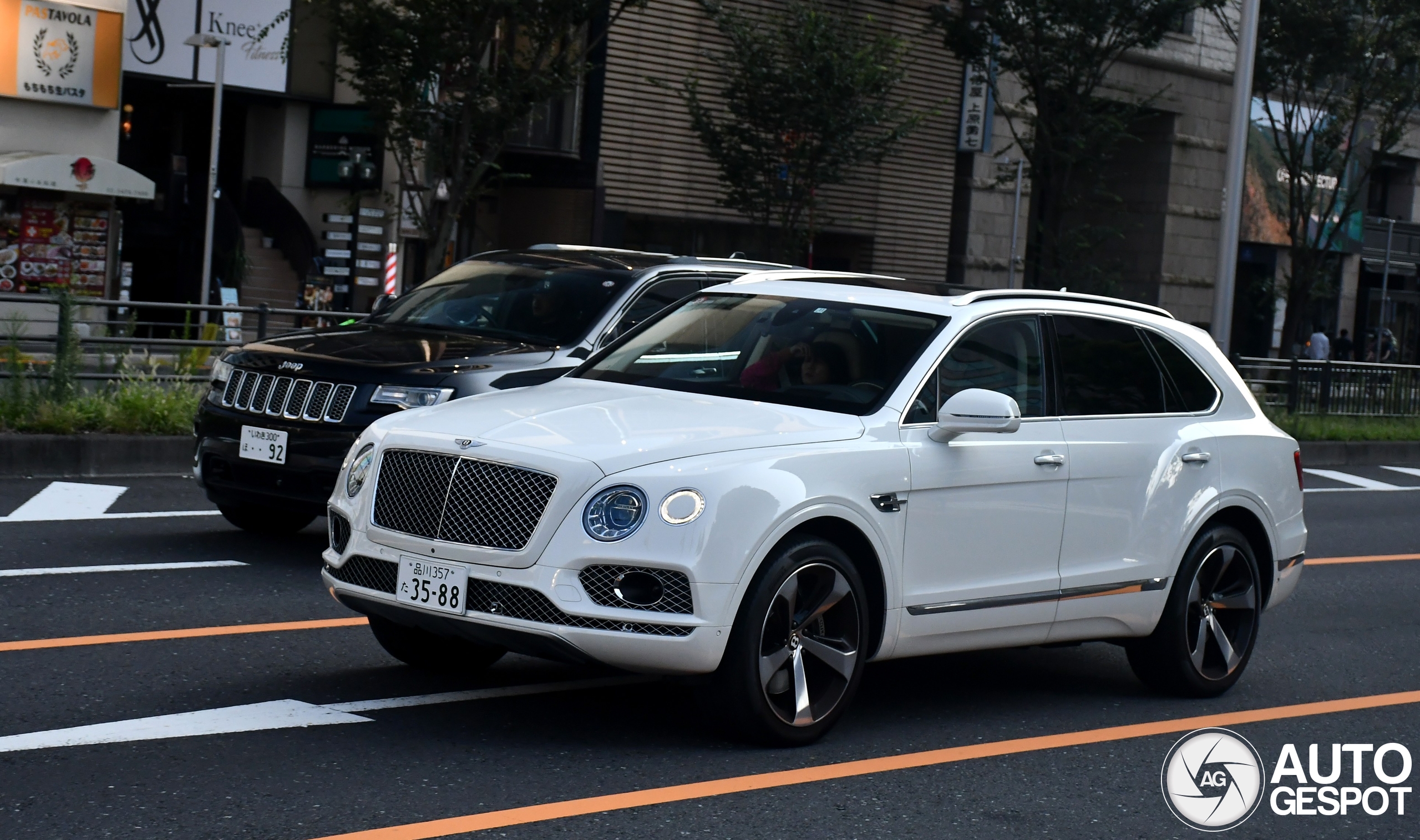 Bentley Bentayga V8