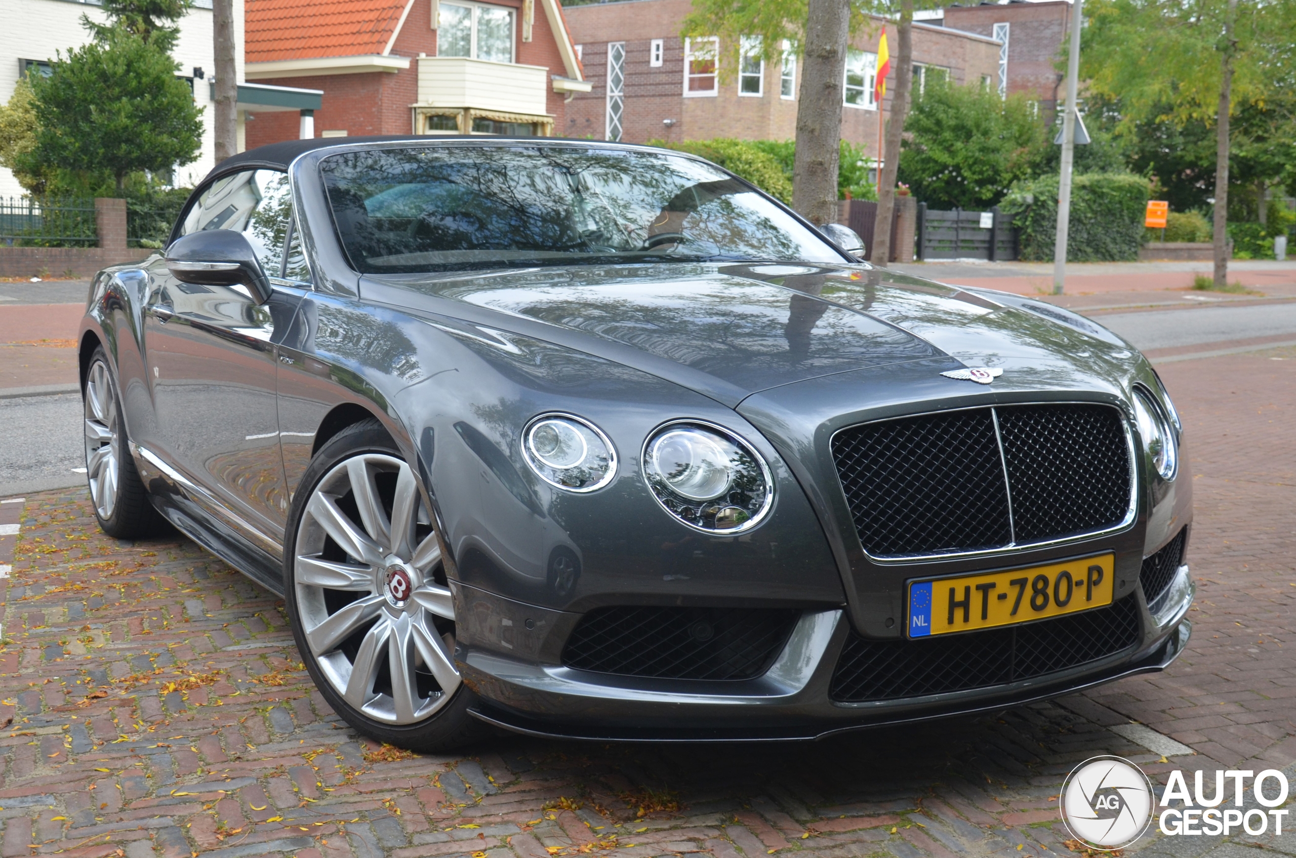 Bentley Continental GTC V8 S