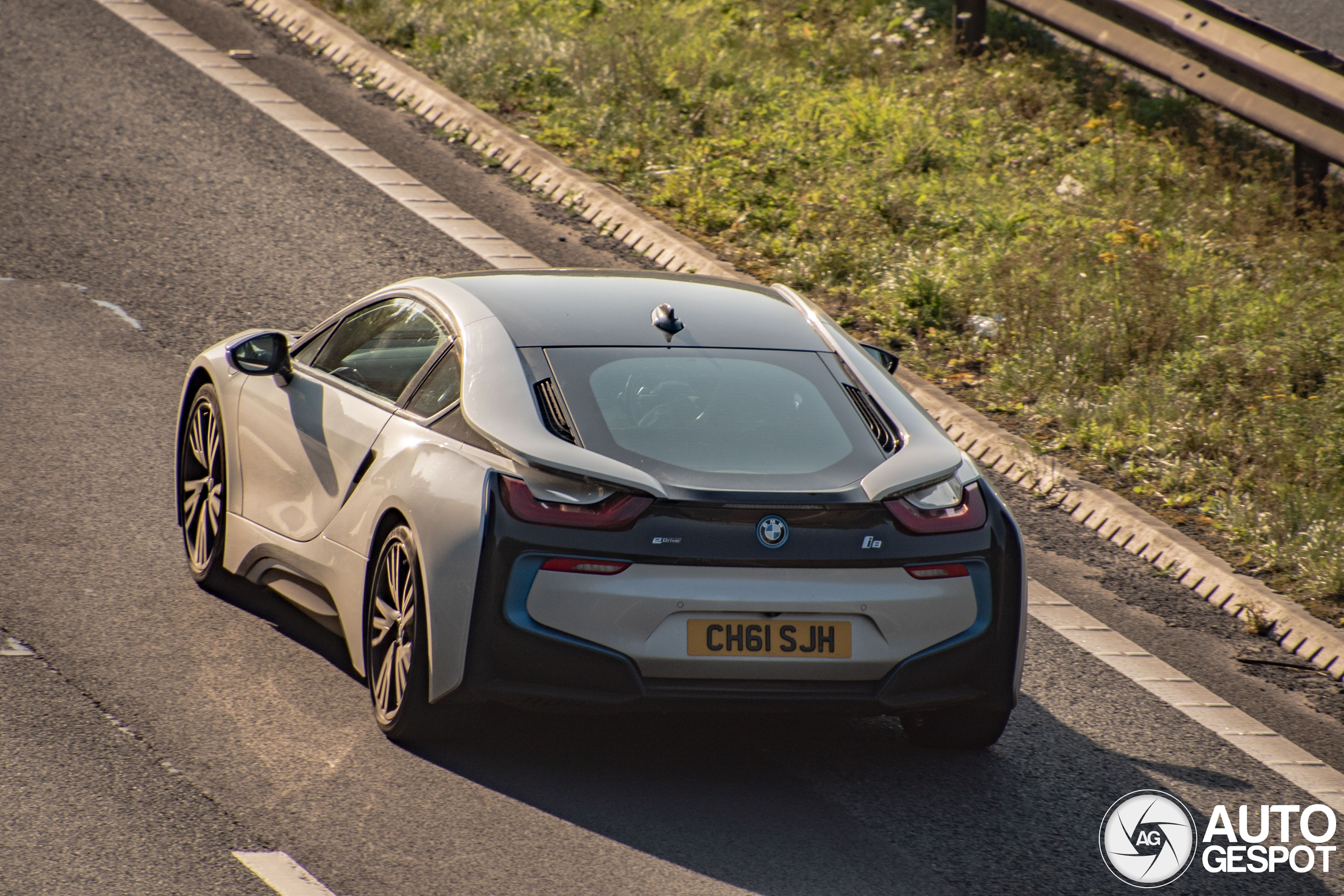 BMW i8