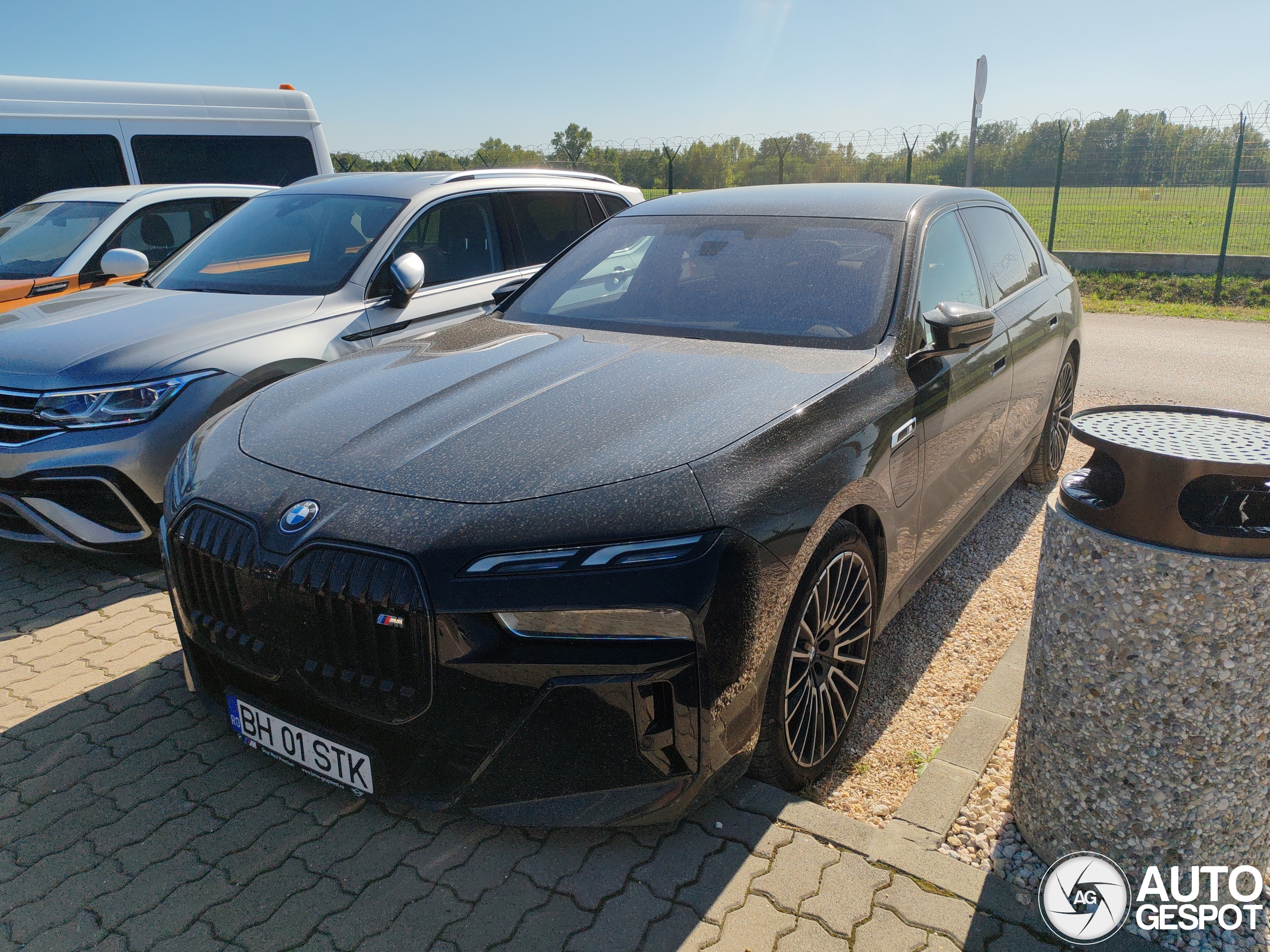 BMW M760e xDrive