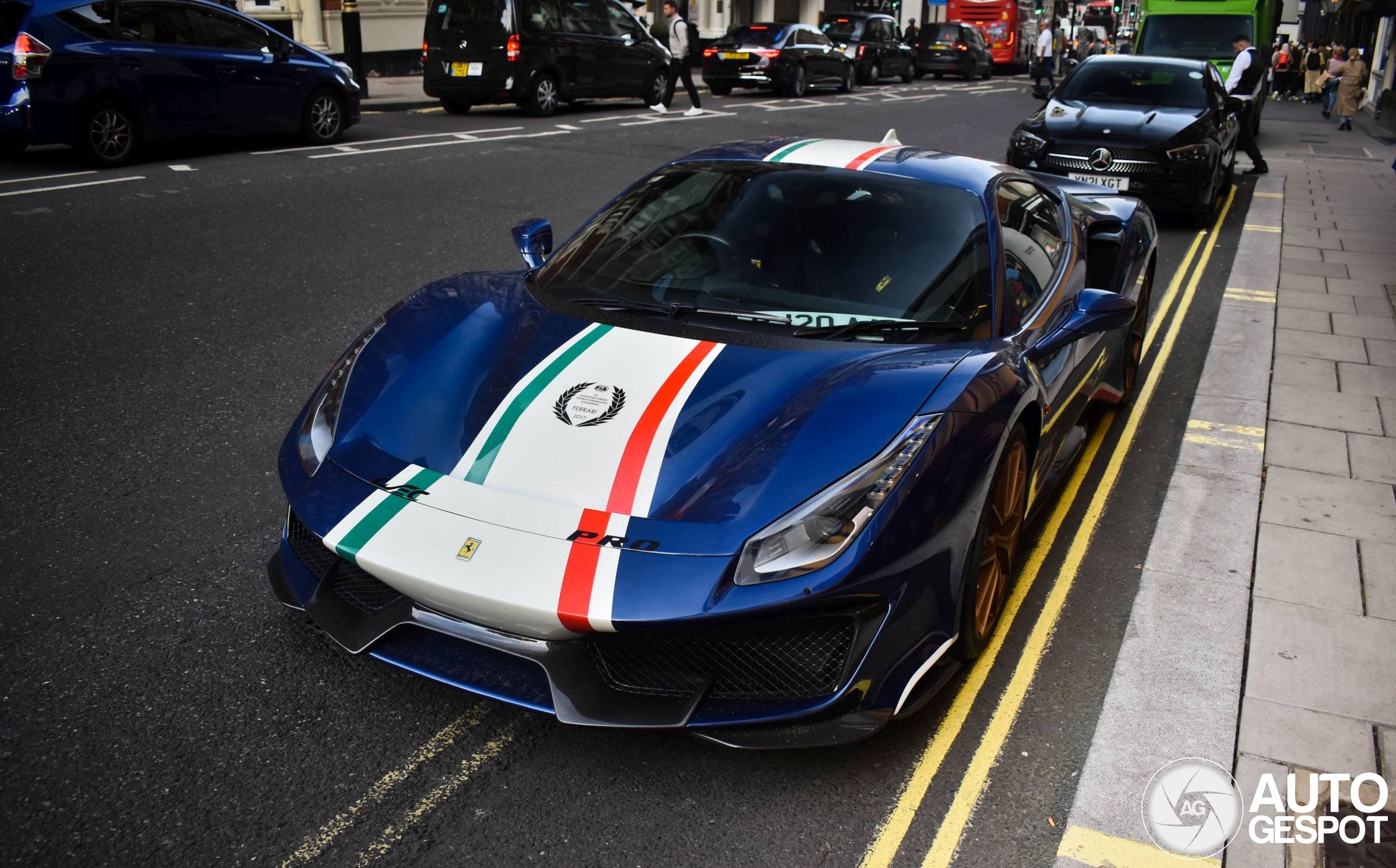 Ferrari 488 Pista Piloti