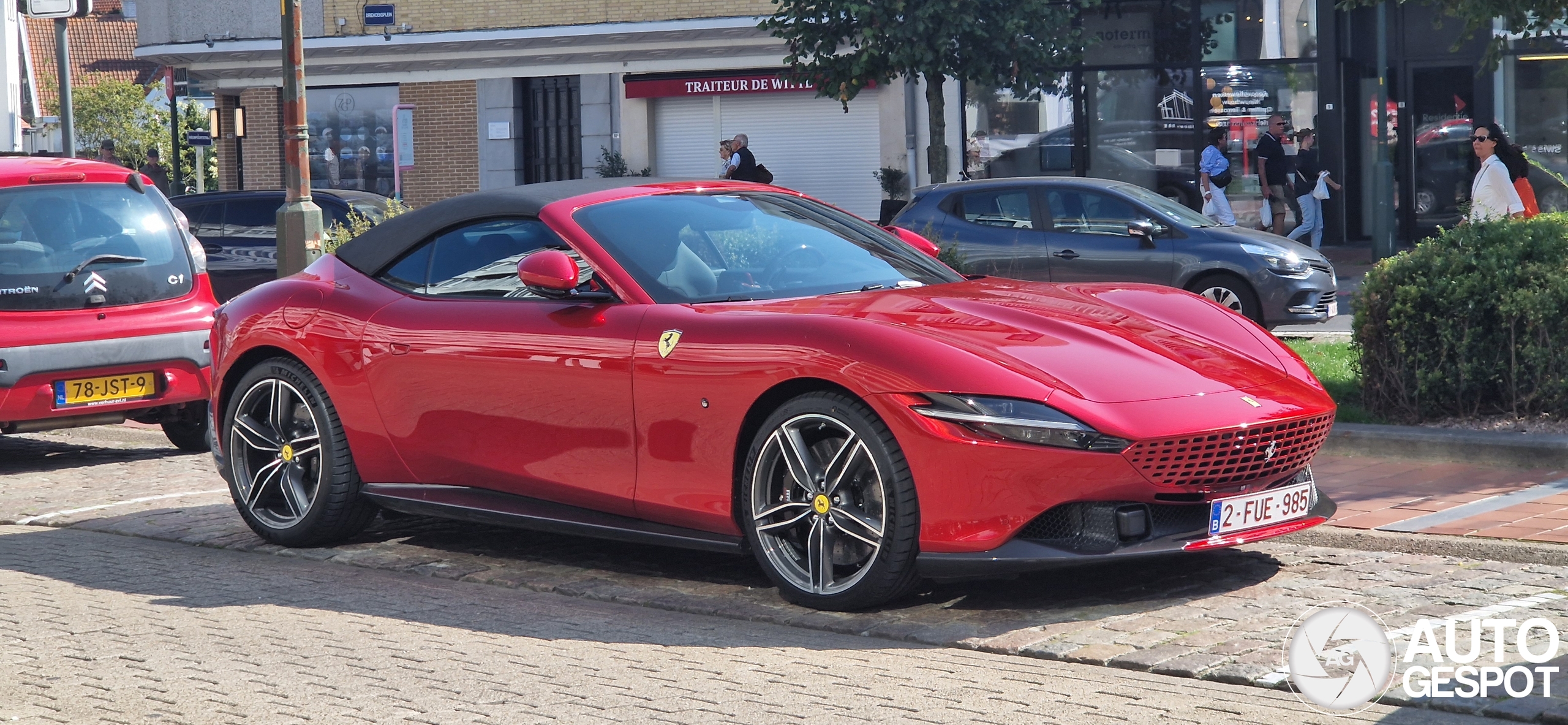 Ferrari Roma Spider