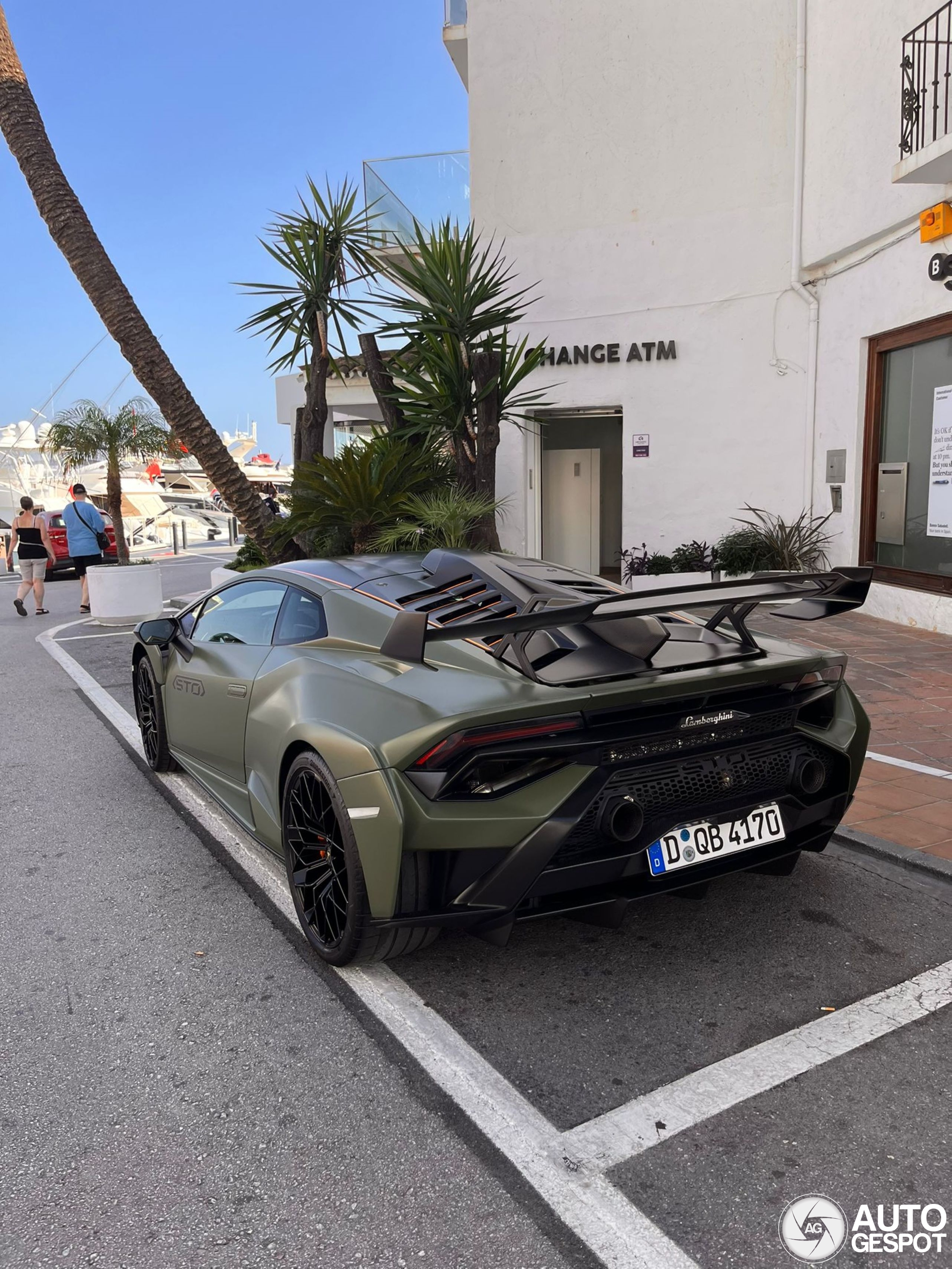 Lamborghini Huracán LP640-2 STO