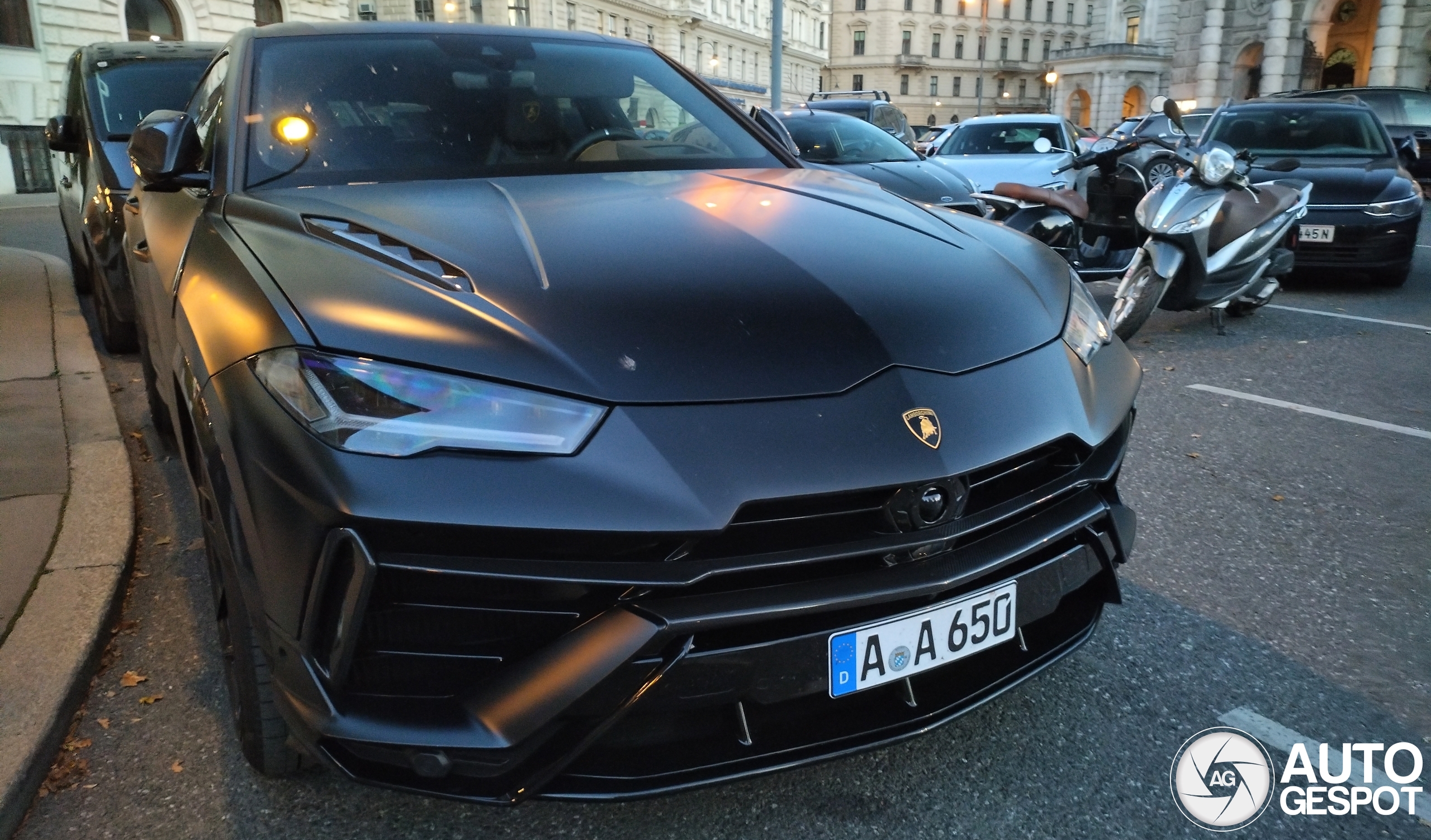 Lamborghini Urus Performante