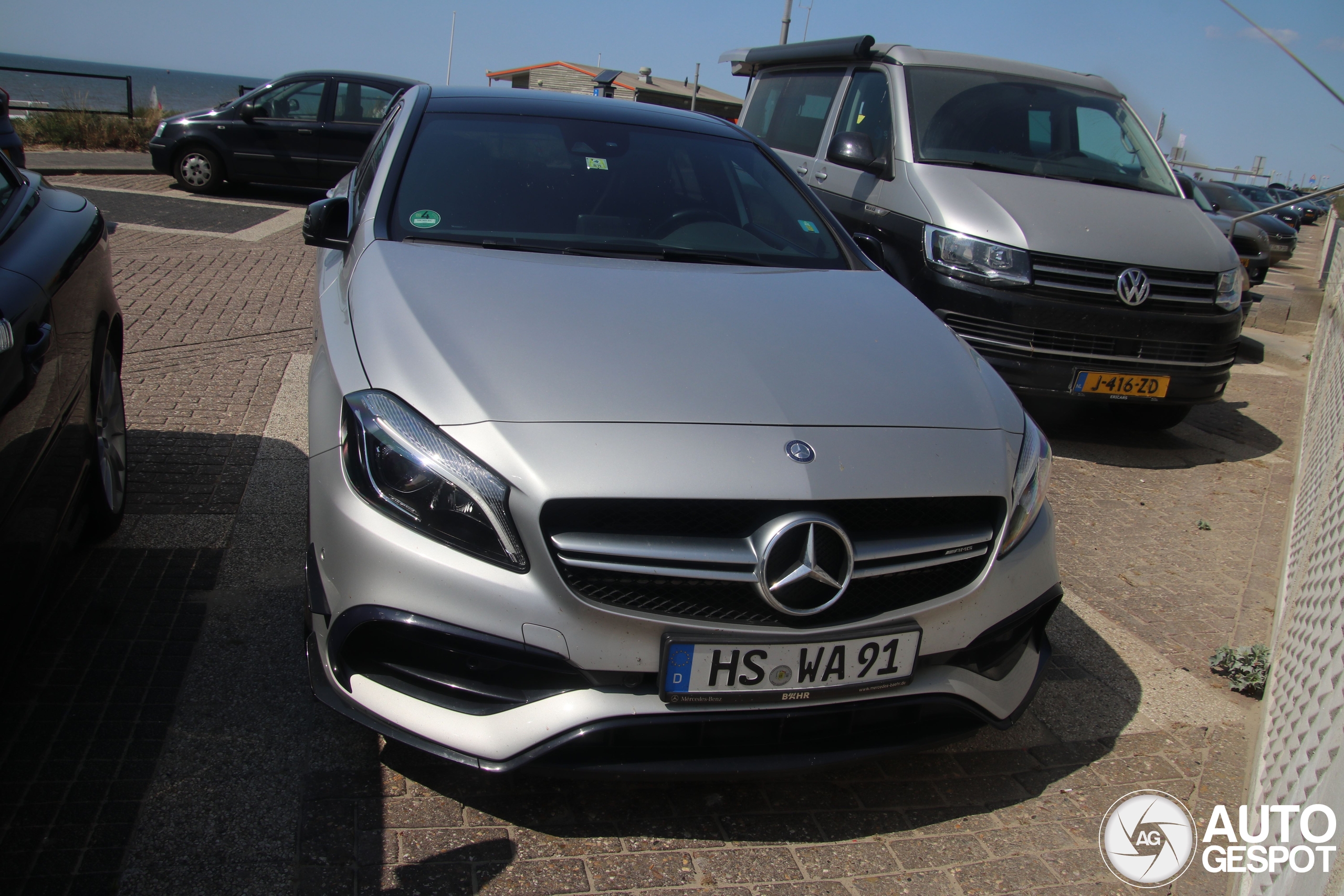 Mercedes-AMG A 45 W176 2015