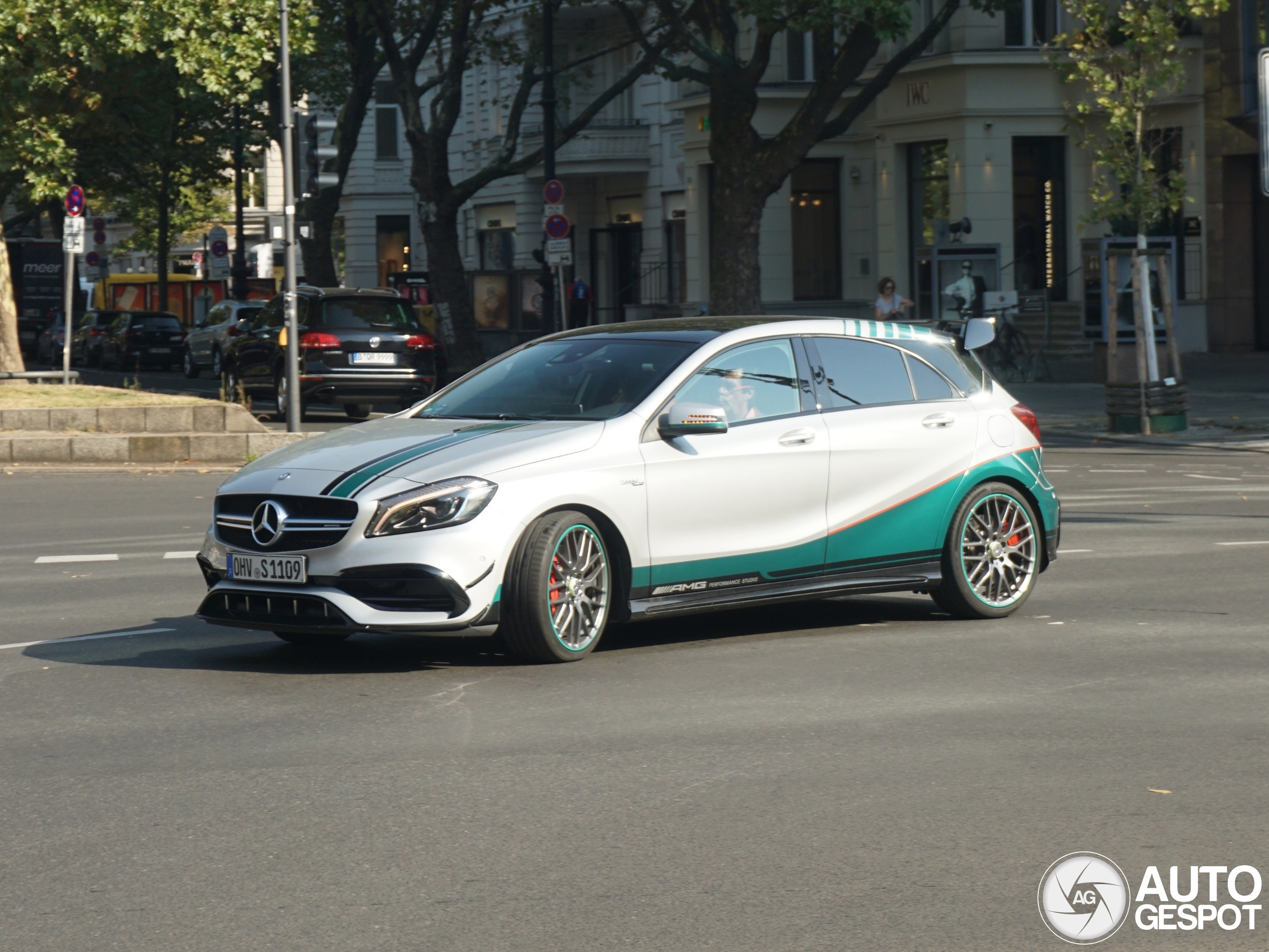 Mercedes-AMG A 45 W176 Petronas 2015 World Champions Edition