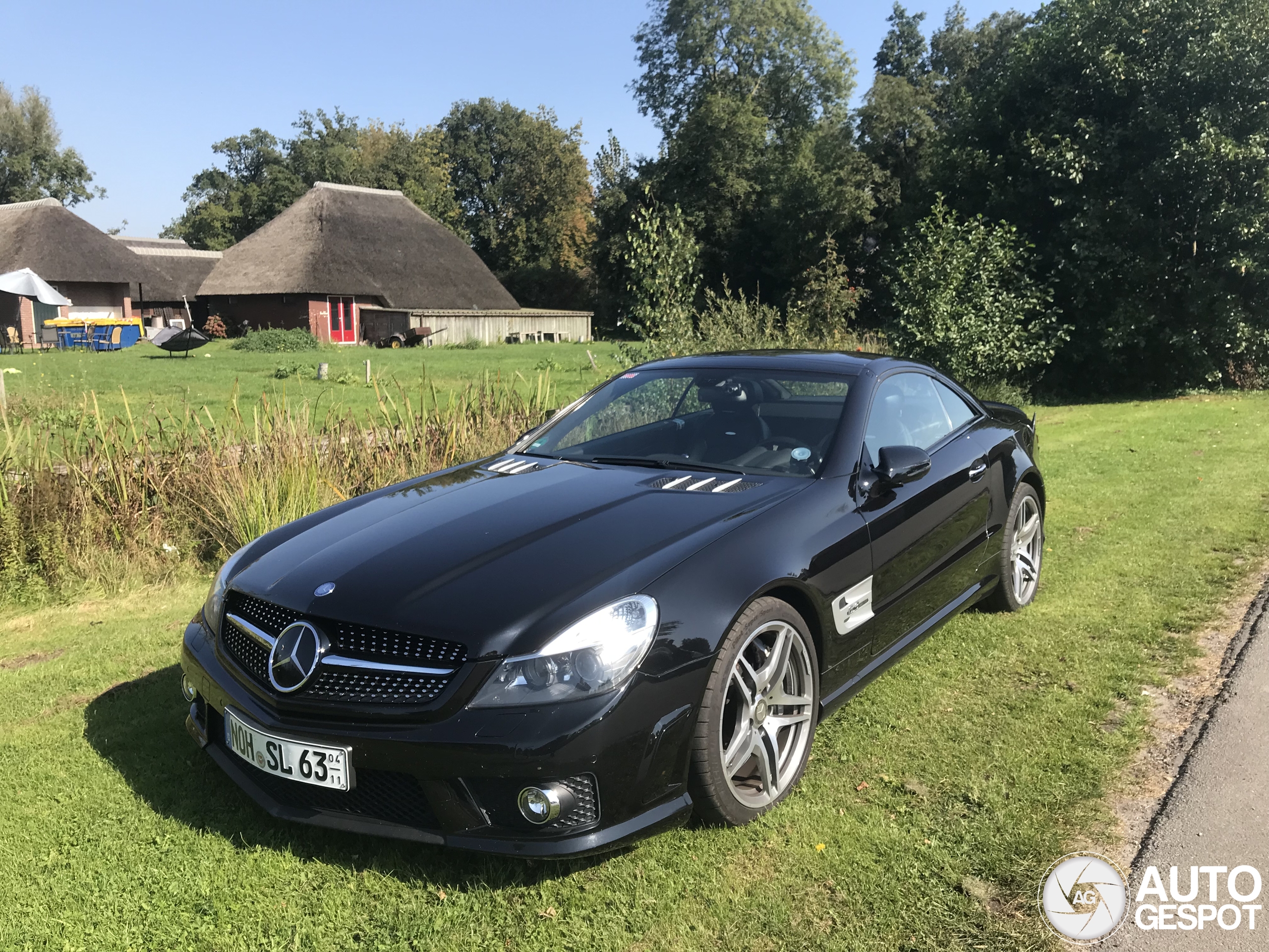 Mercedes-Benz SL 63 AMG