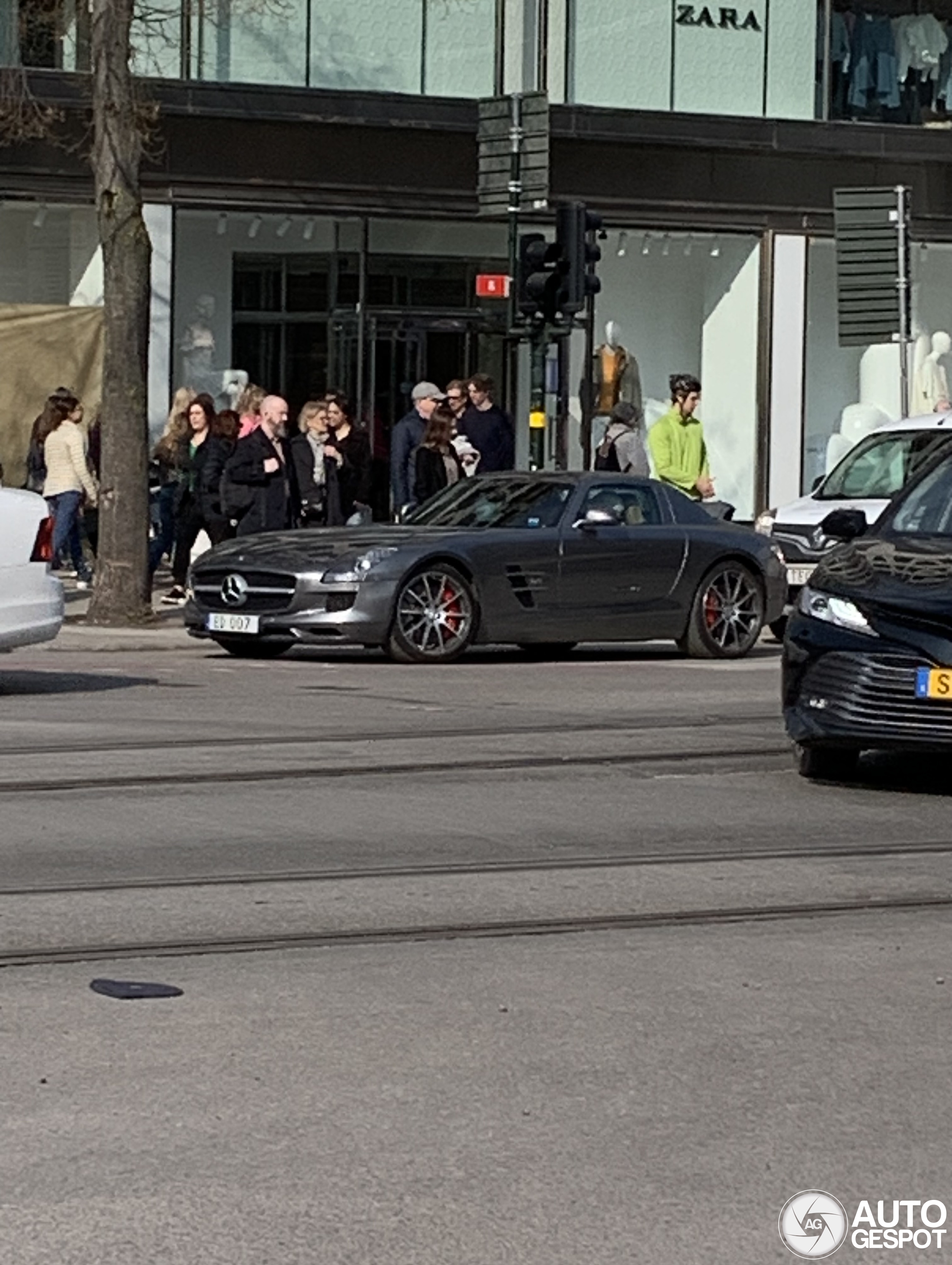 Mercedes-Benz SLS AMG