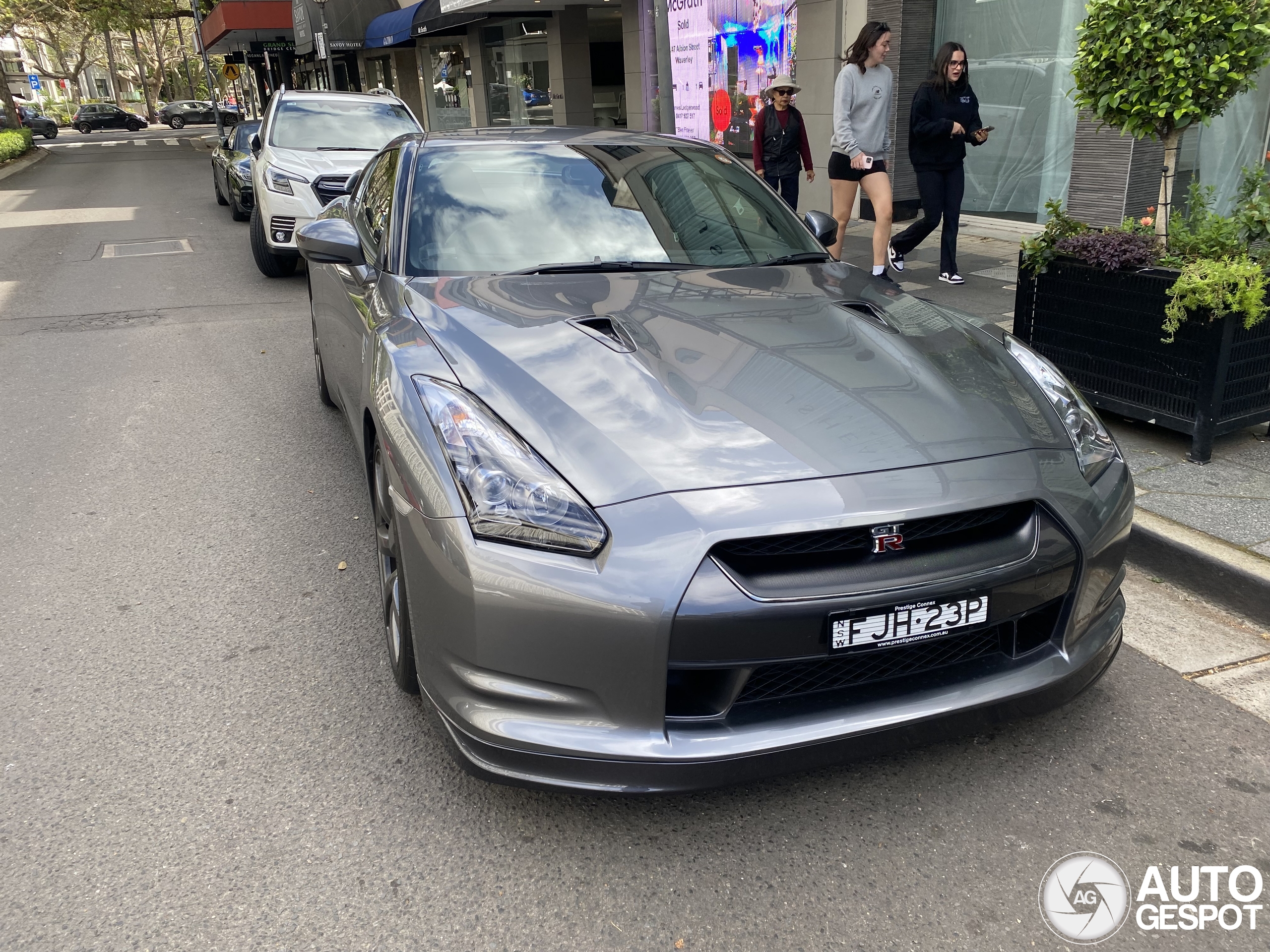 Nissan GT-R