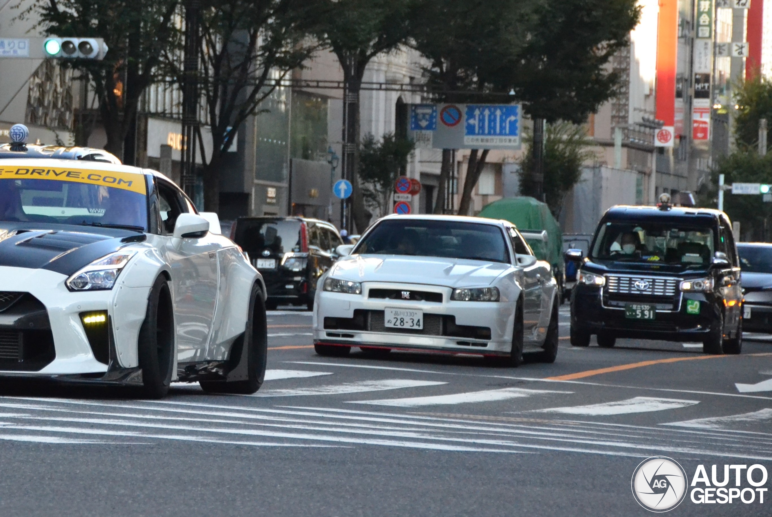 Nissan Skyline R34 GT-R V-Spec