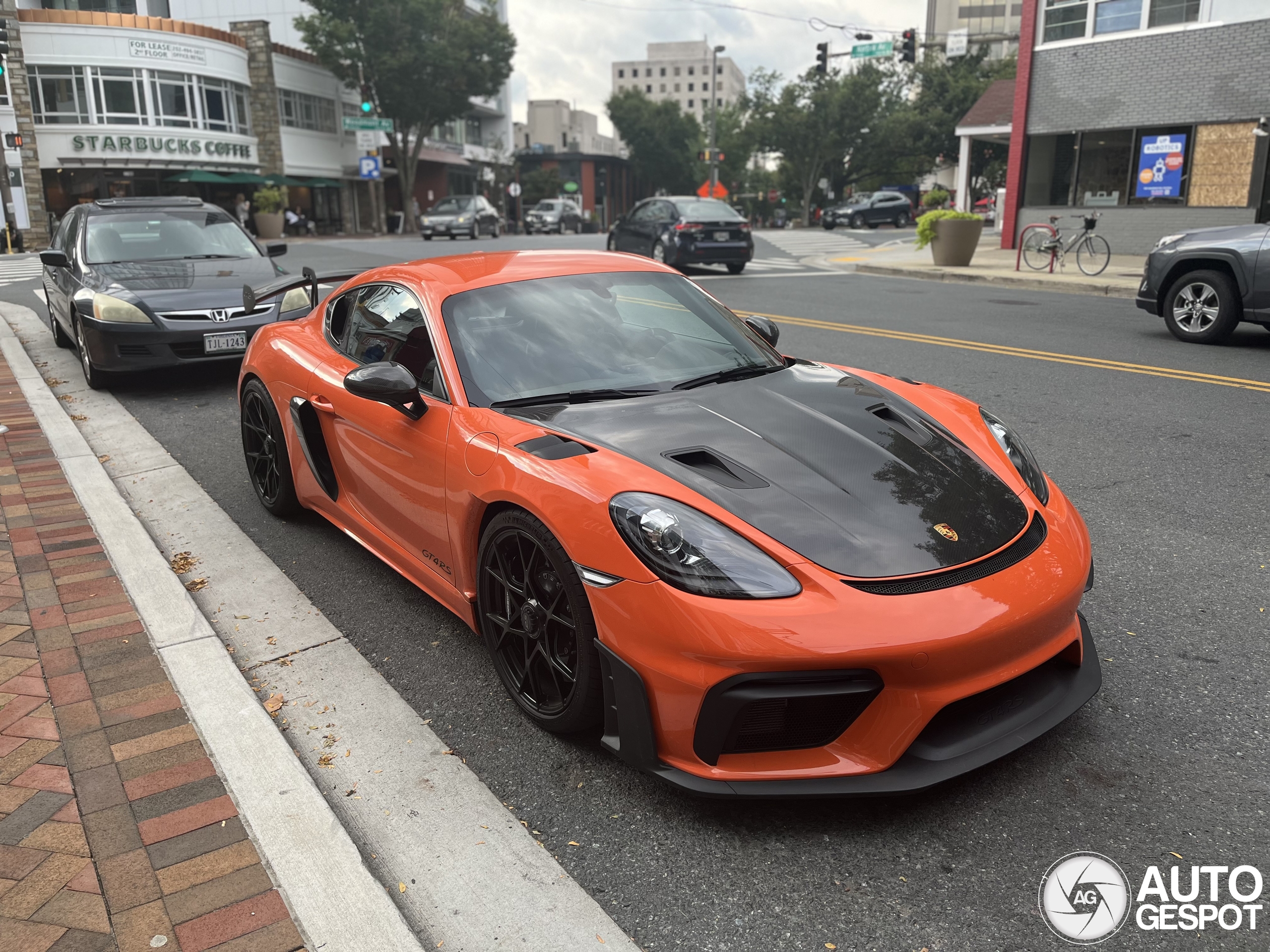 Porsche 718 Cayman GT4 RS Weissach Package