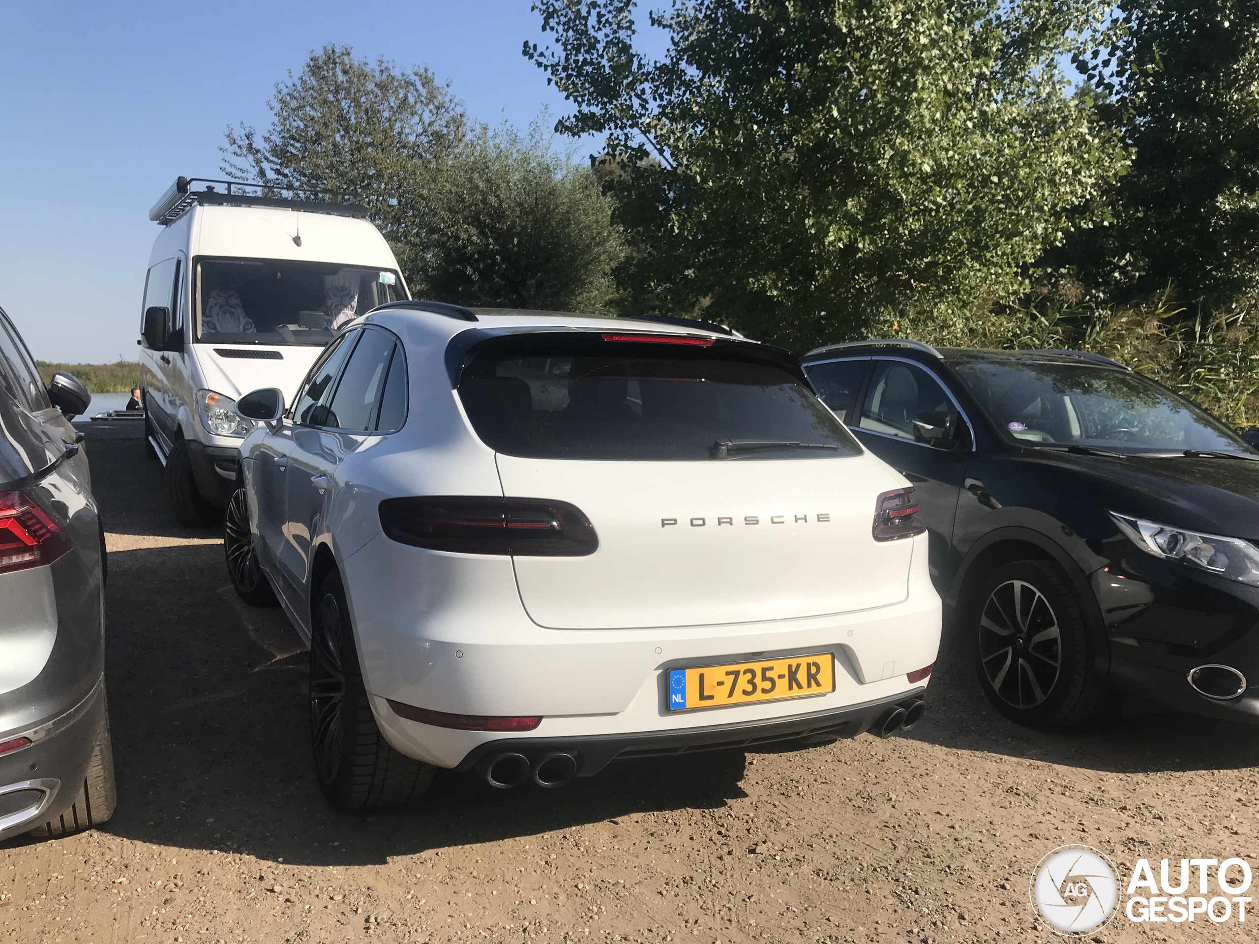 Porsche 95B Macan GTS