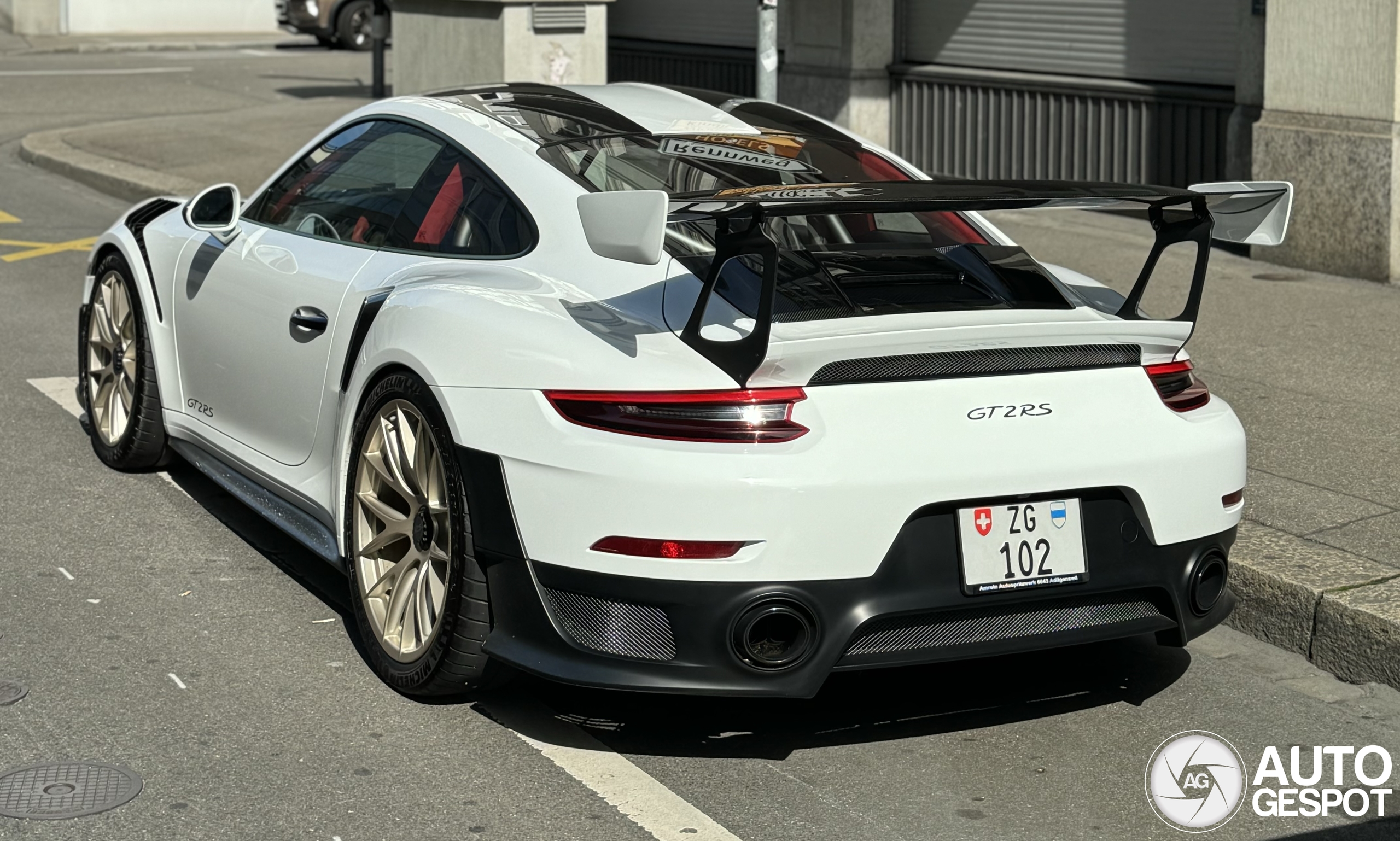 Porsche 991 GT2 RS Weissach Package