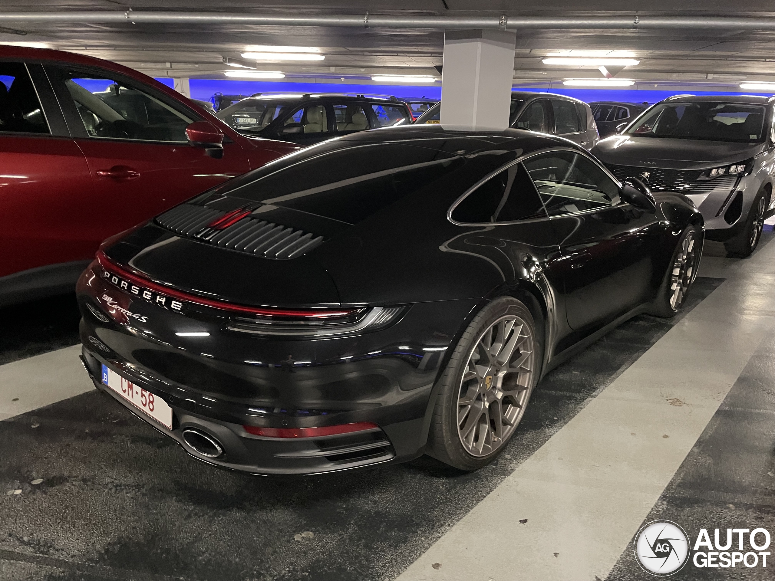 Porsche 992 Carrera 4S