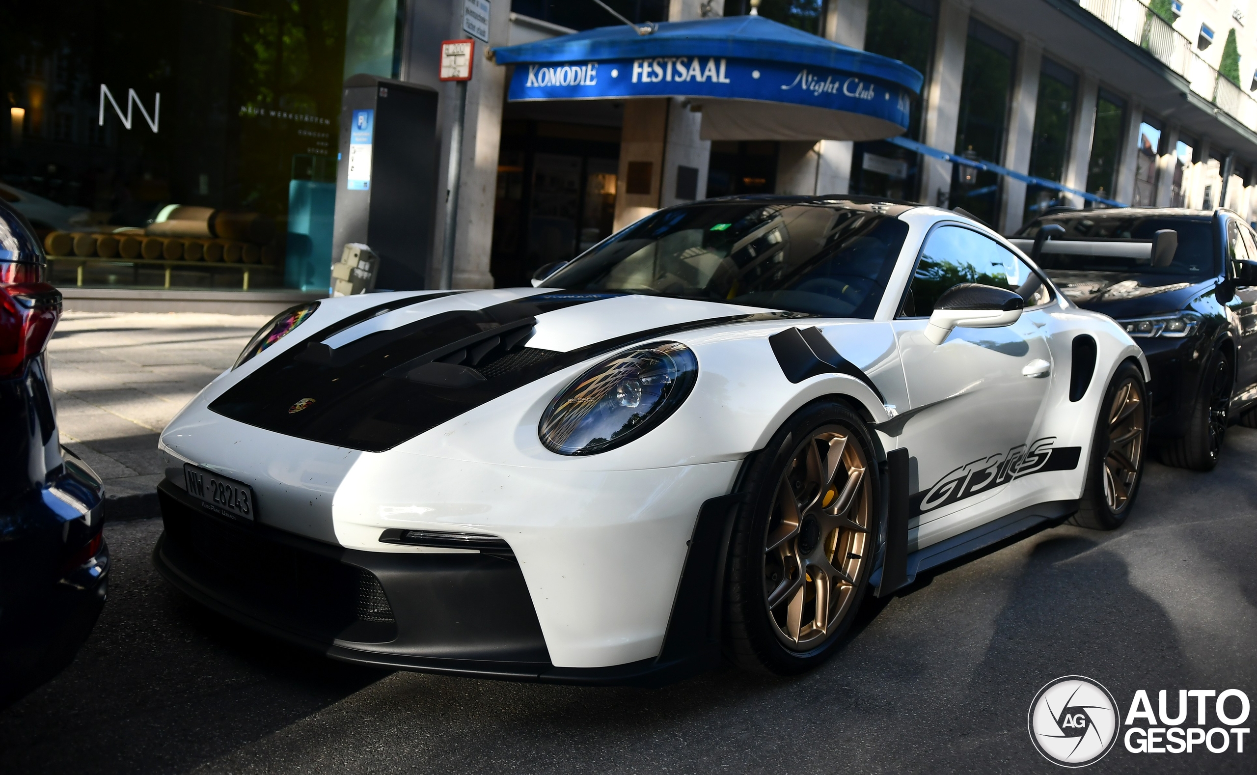 Porsche 992 GT3 RS Weissach Package