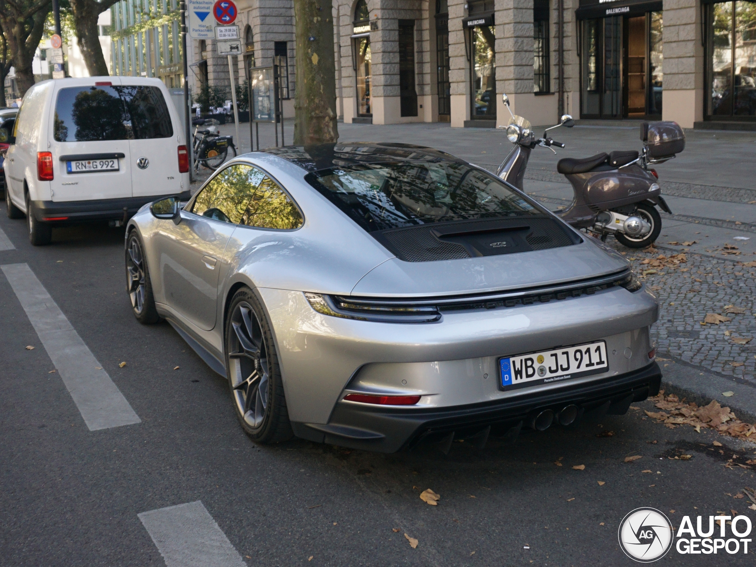 Porsche 992 GT3 Touring