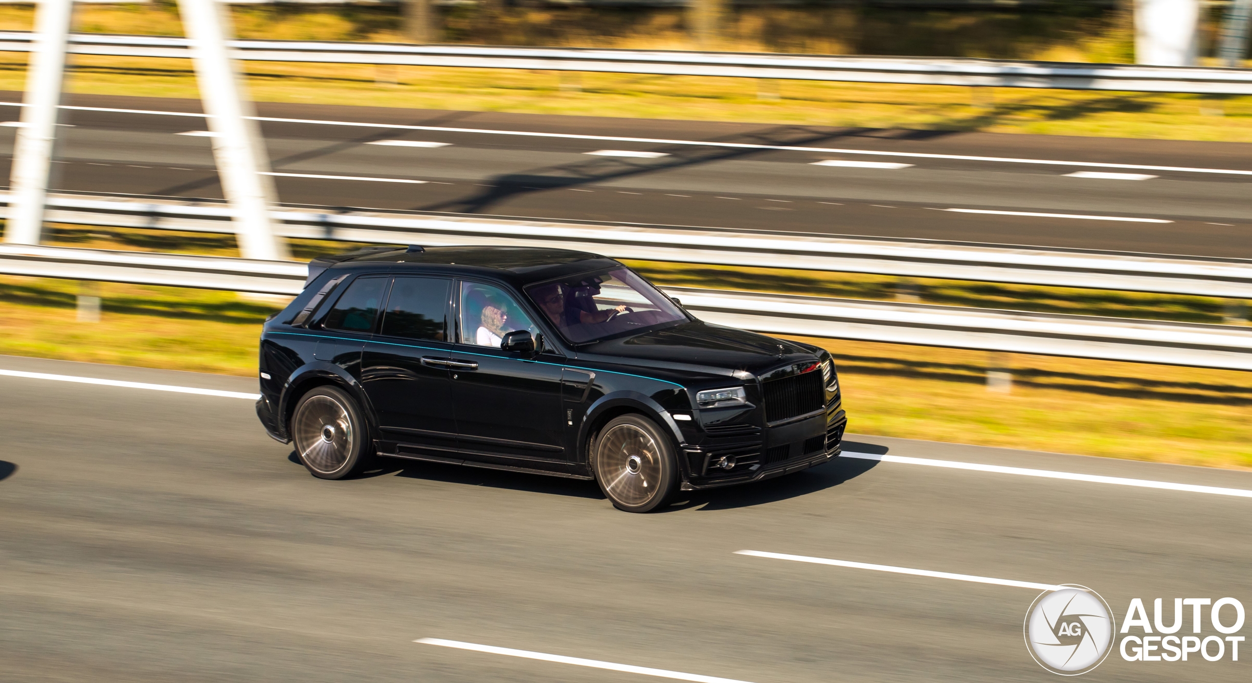 Rolls-Royce Mansory Cullinan Wide Body