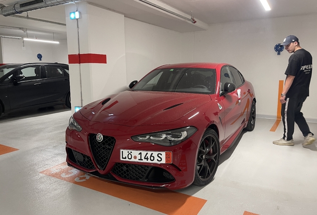 Alfa Romeo Giulia Quadrifoglio 2023