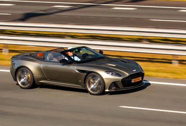 Aston Martin DBS Superleggera Volante