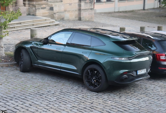 Aston Martin DBX