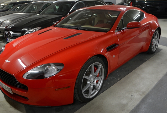 Aston Martin V8 Vantage