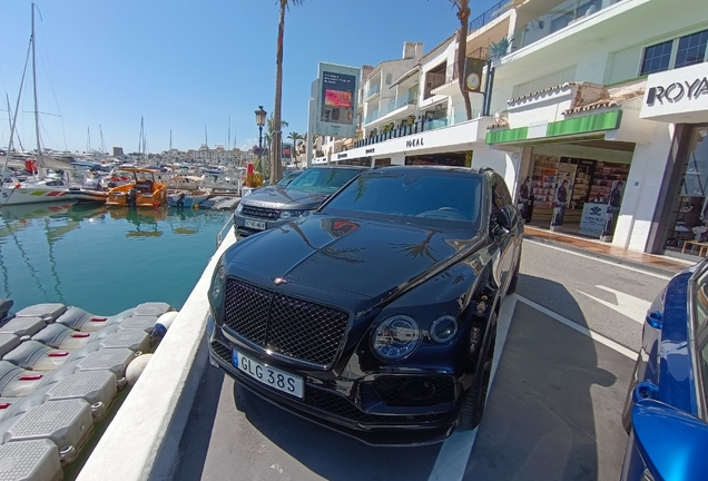 Bentley Bentayga Black Edition