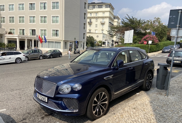 Bentley Bentayga Hybrid 2021