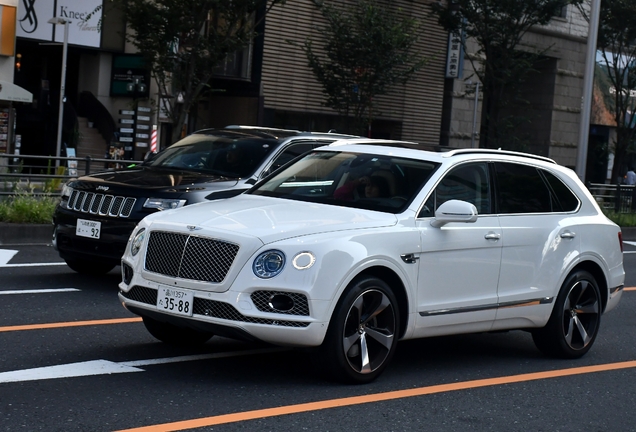 Bentley Bentayga V8