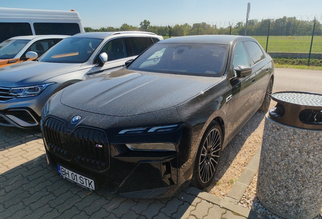 BMW M760e xDrive